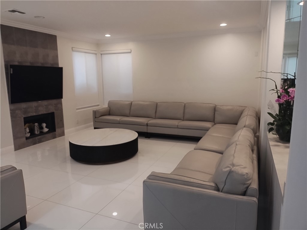 5711 Aura Ave - Photo 9
