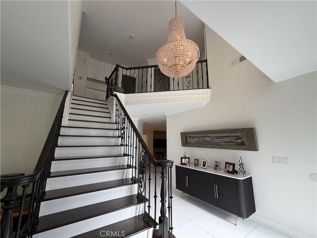 5711 Aura Ave - Photo 3