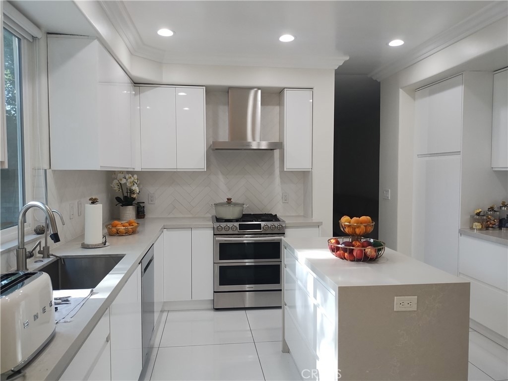 5711 Aura Ave - Photo 7