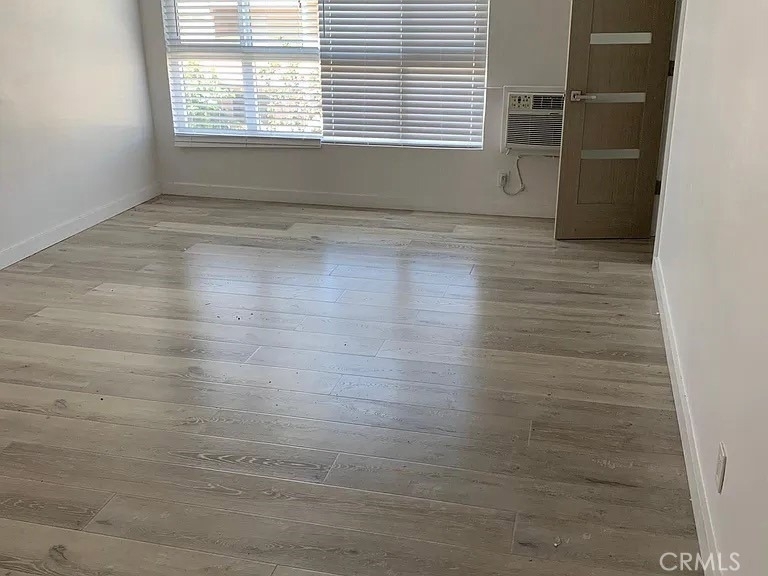 702 S St Andrews Place - Photo 4