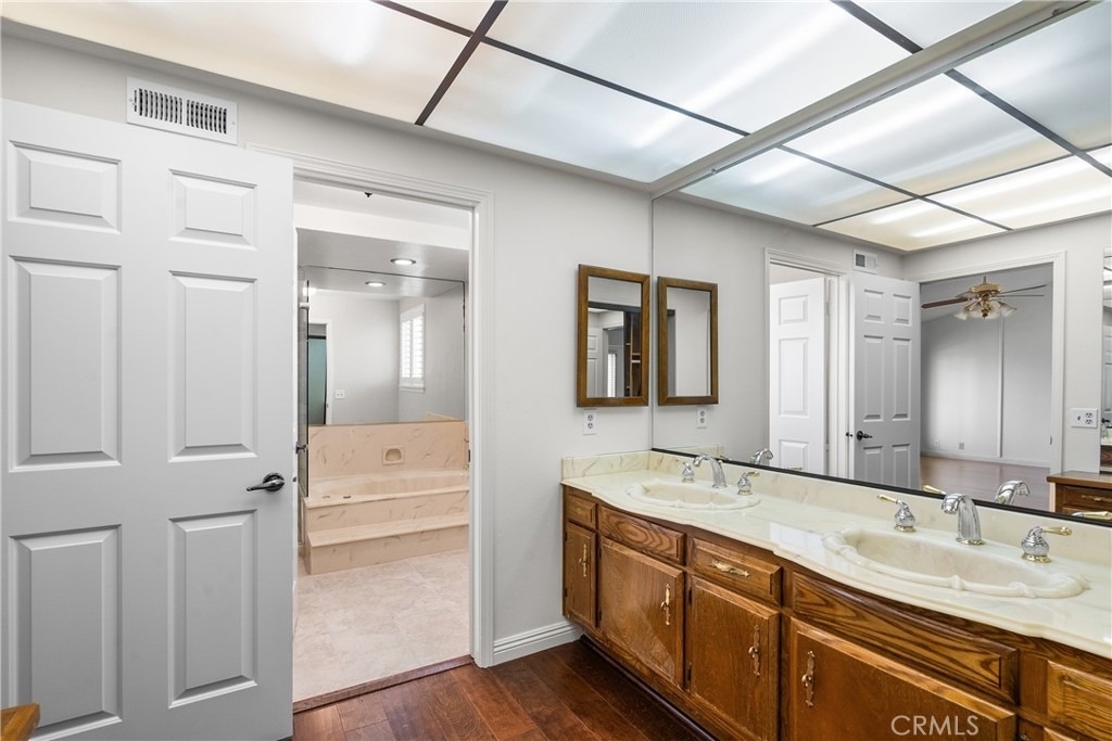 11861 Darby Avenue - Photo 30