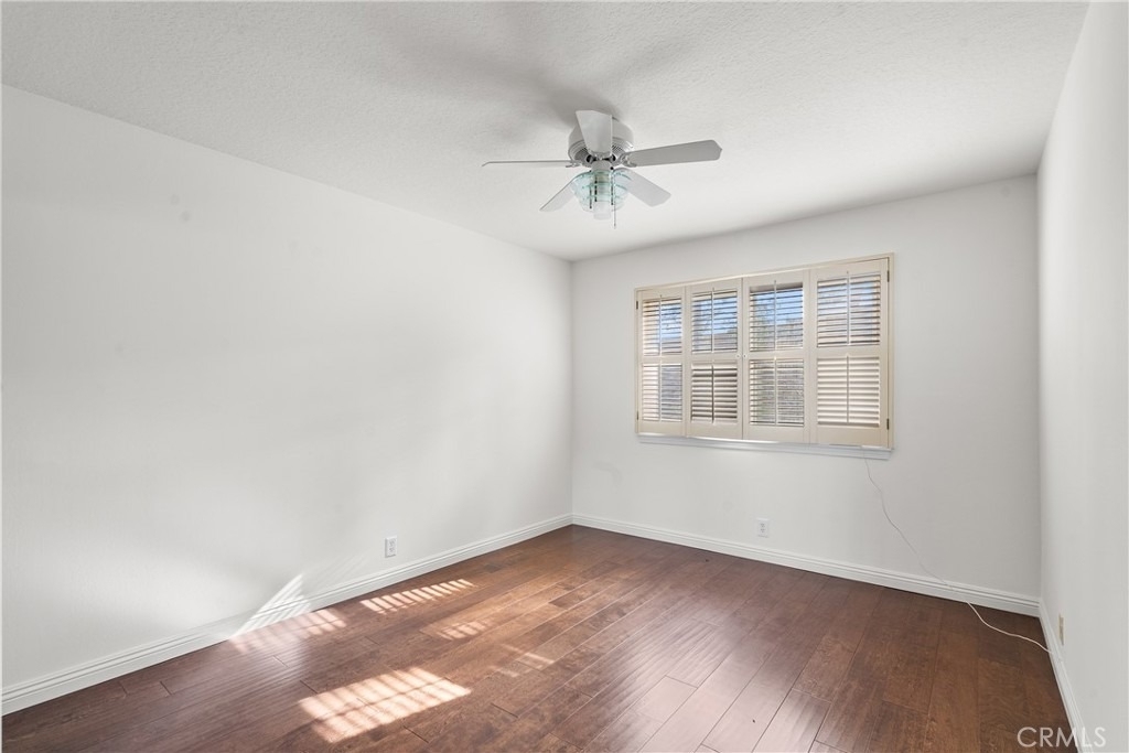 11861 Darby Avenue - Photo 37
