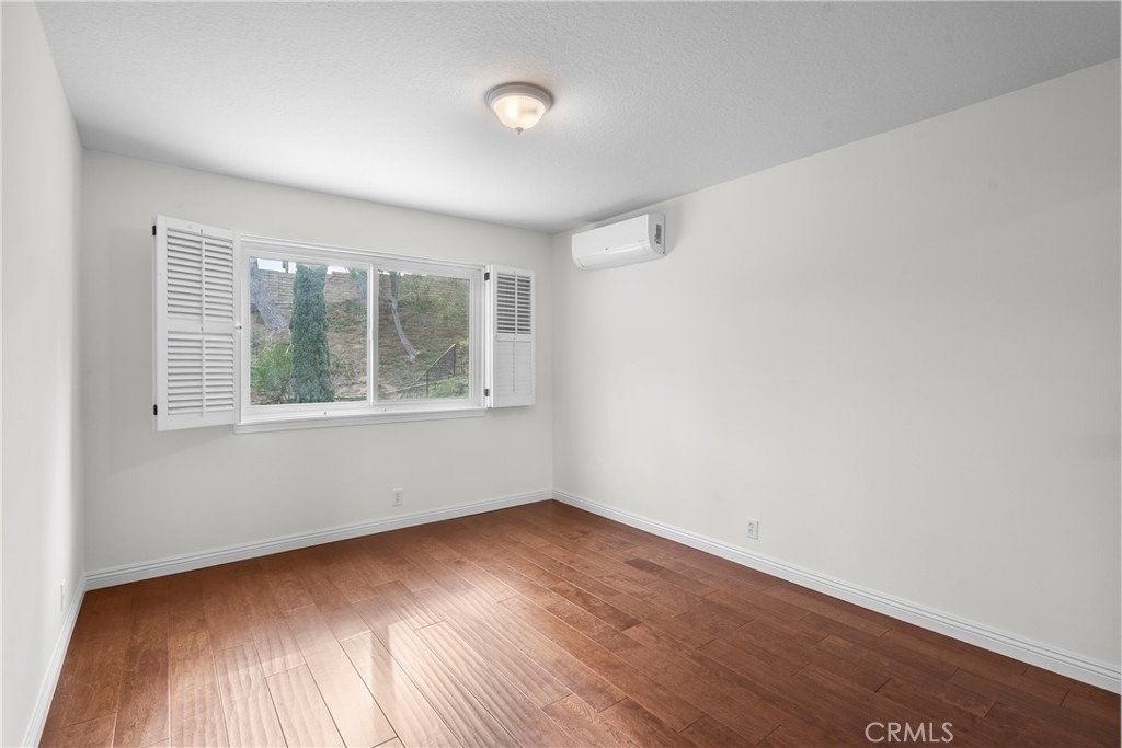 11861 Darby Avenue - Photo 34