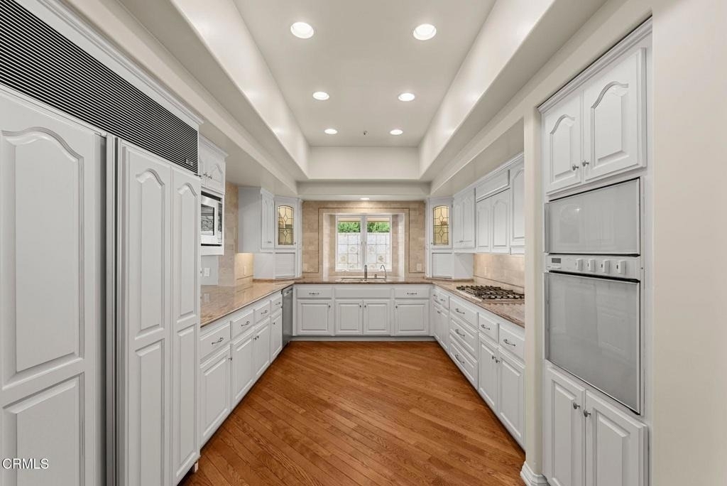 1401 Glen Oaks Boulevard - Photo 15