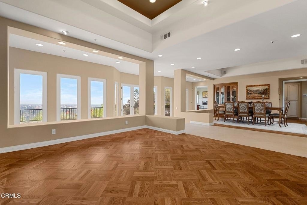 1401 Glen Oaks Boulevard - Photo 7
