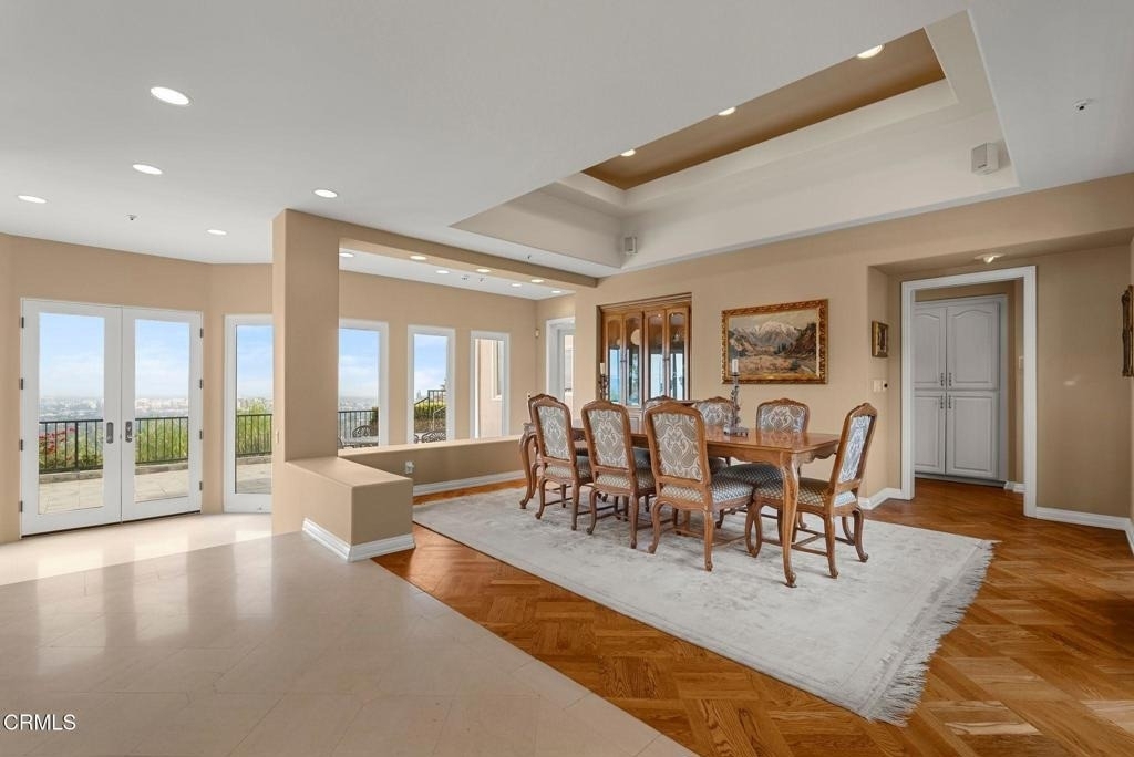 1401 Glen Oaks Boulevard - Photo 8