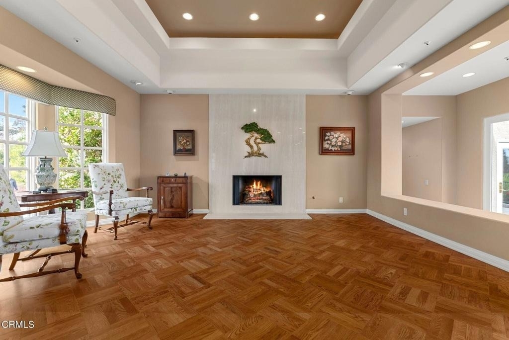 1401 Glen Oaks Boulevard - Photo 5