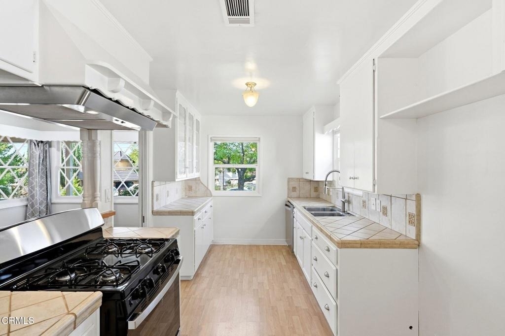 3153 Orange Avenue - Photo 9