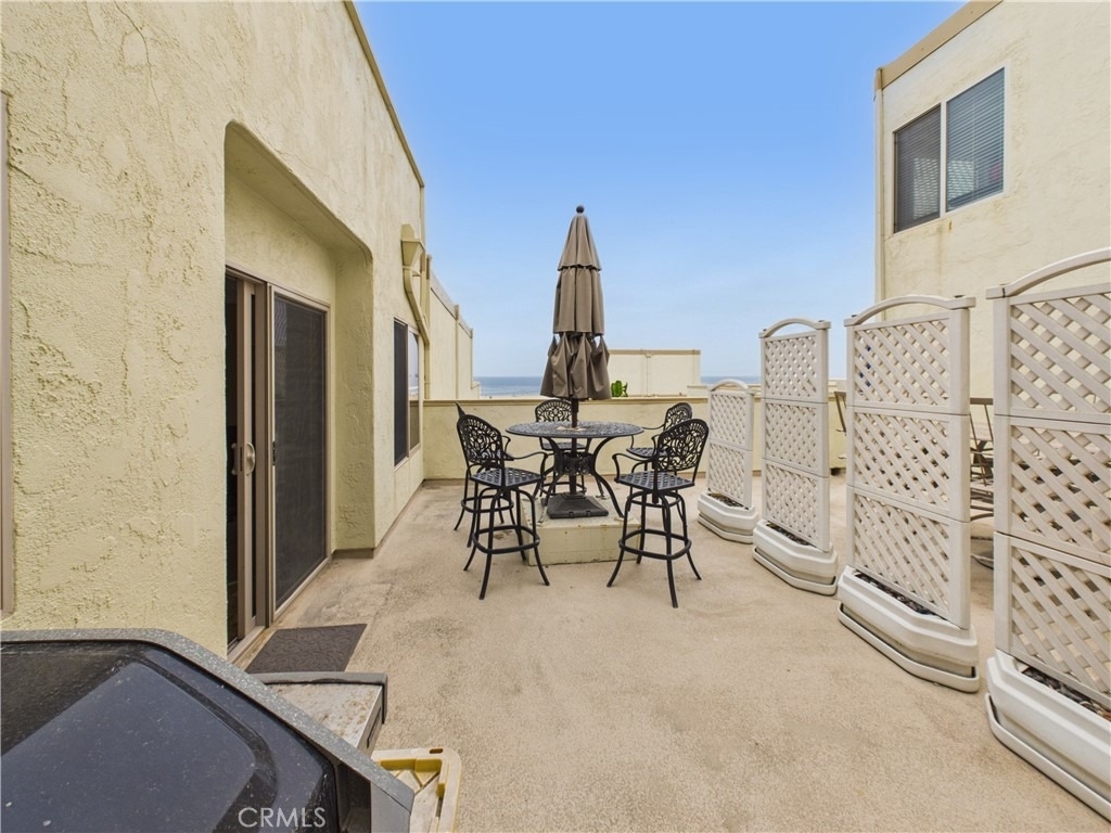 711 Pacific Coast Highway - Photo 12