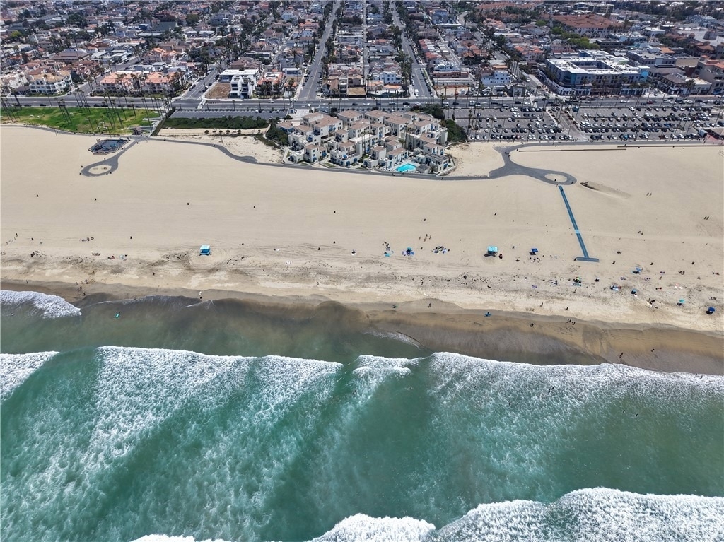 711 Pacific Coast Highway - Photo 35