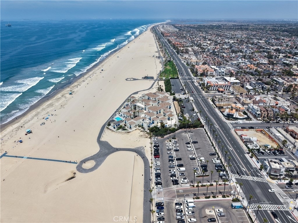 711 Pacific Coast Highway - Photo 38