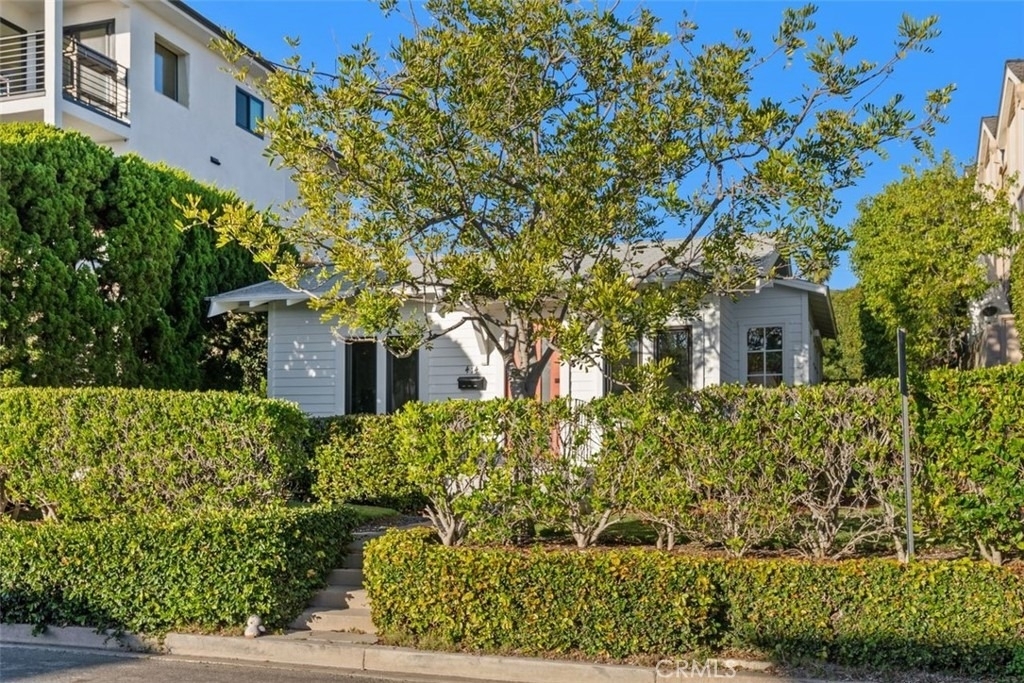 414 Cypress Drive - Photo 3