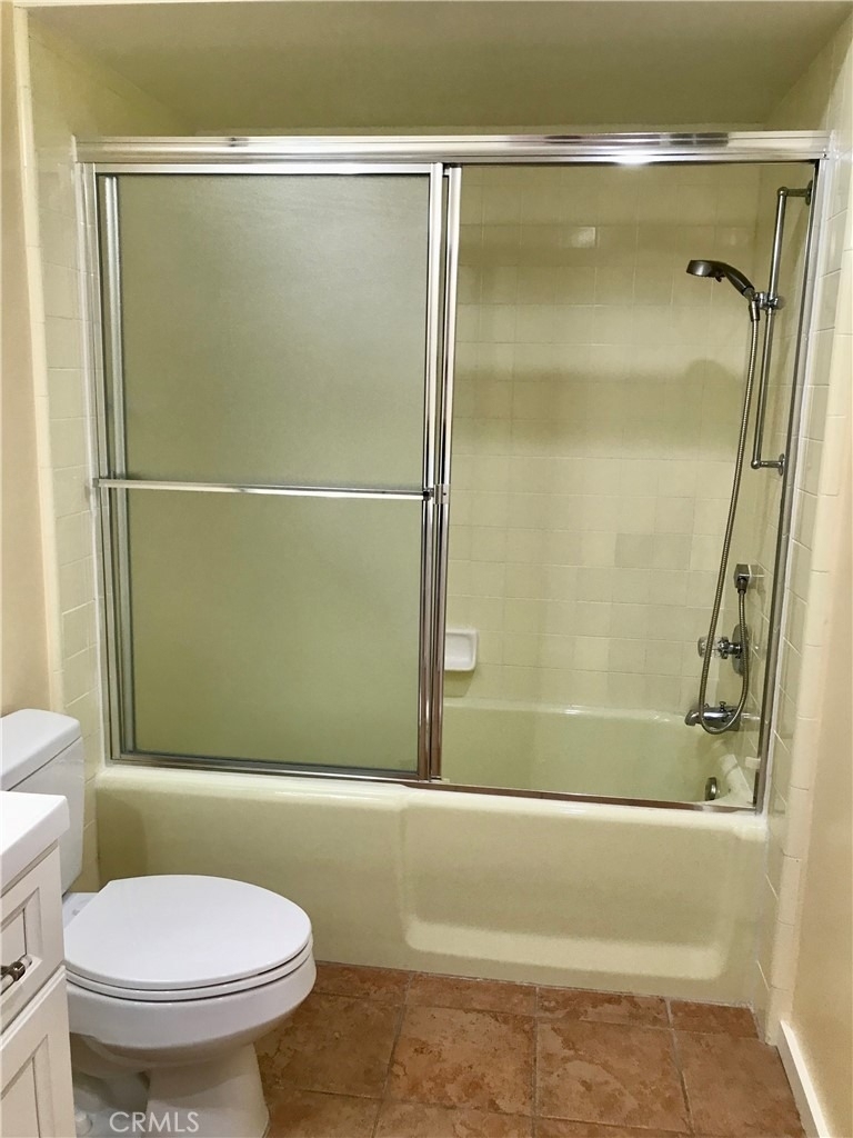 21 Avenida Castilla - Photo 11