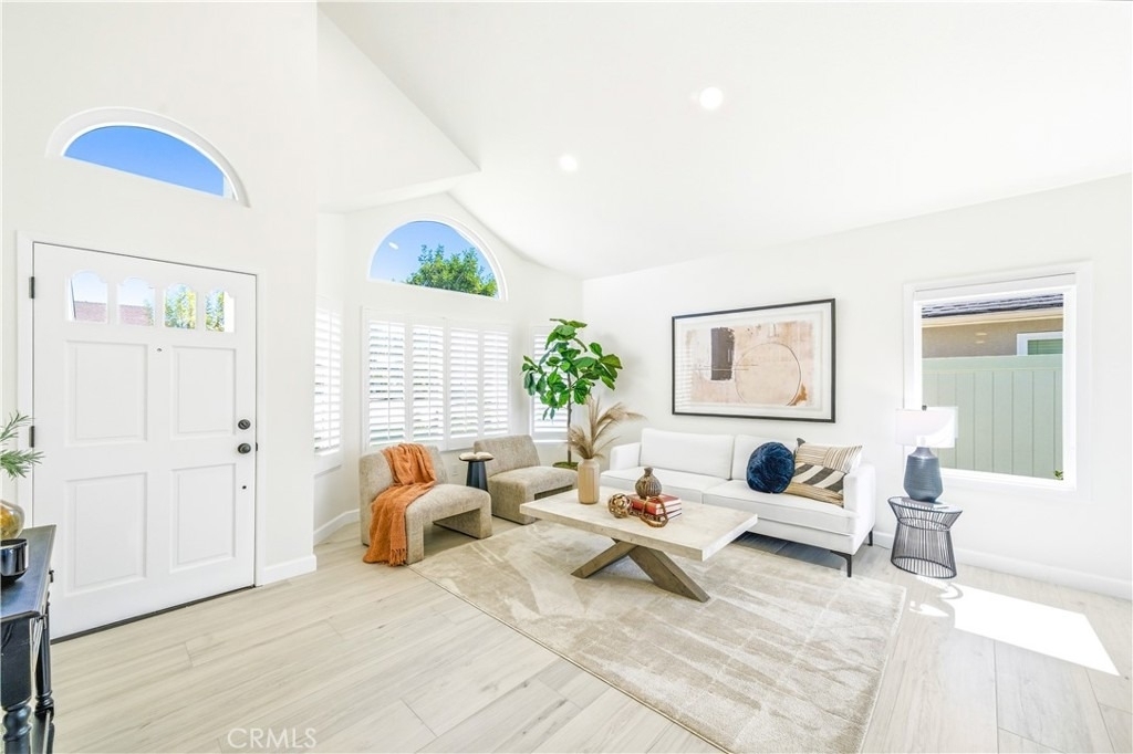 21041 Skylark - Photo 5