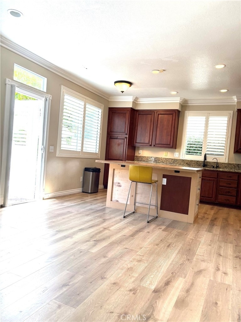 130 Melrose - Photo 5