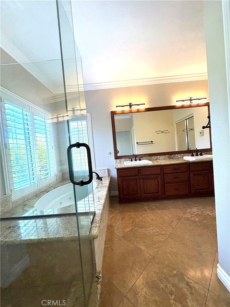 130 Melrose - Photo 11