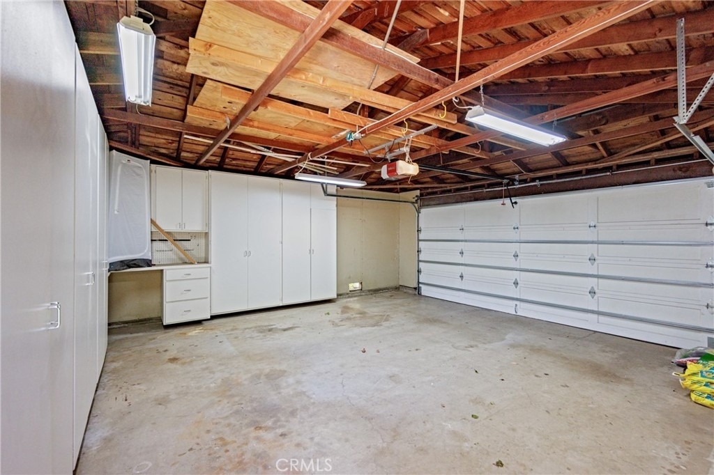 408 Flower Street - Photo 36