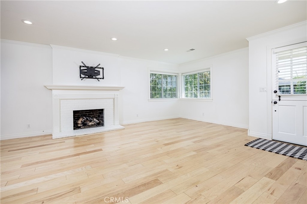 408 Flower Street - Photo 6