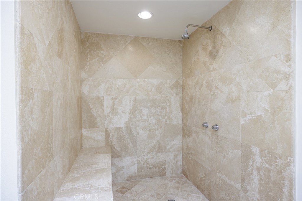 408 Flower Street - Photo 22