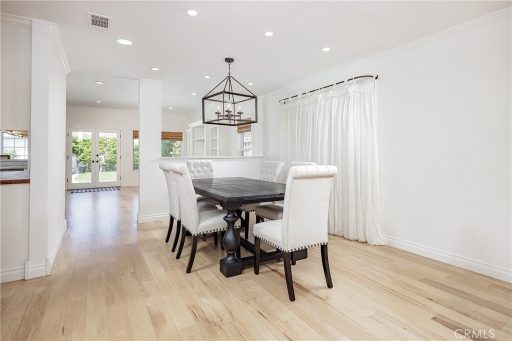 408 Flower Street - Photo 7