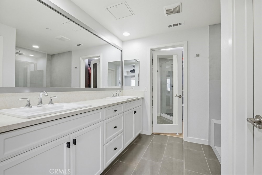 503 Rockefeller - Photo 32
