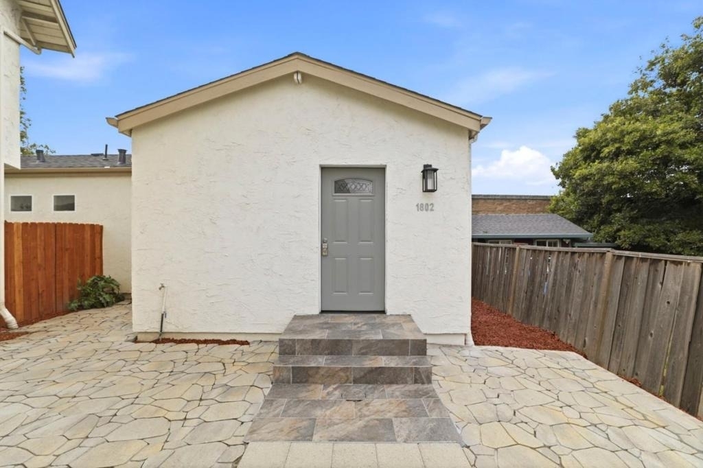 1802 Ponca Court - Photo 3