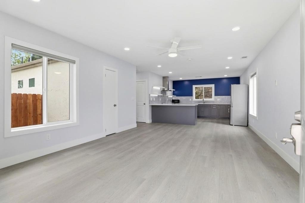 1802 Ponca Court - Photo 4