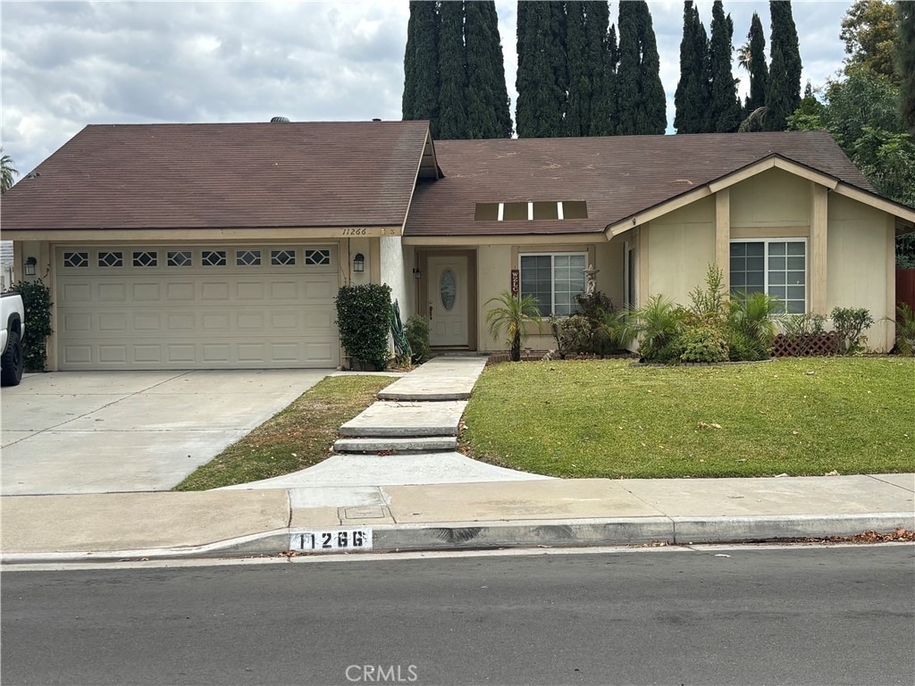 11266 Ramway - Photo 0
