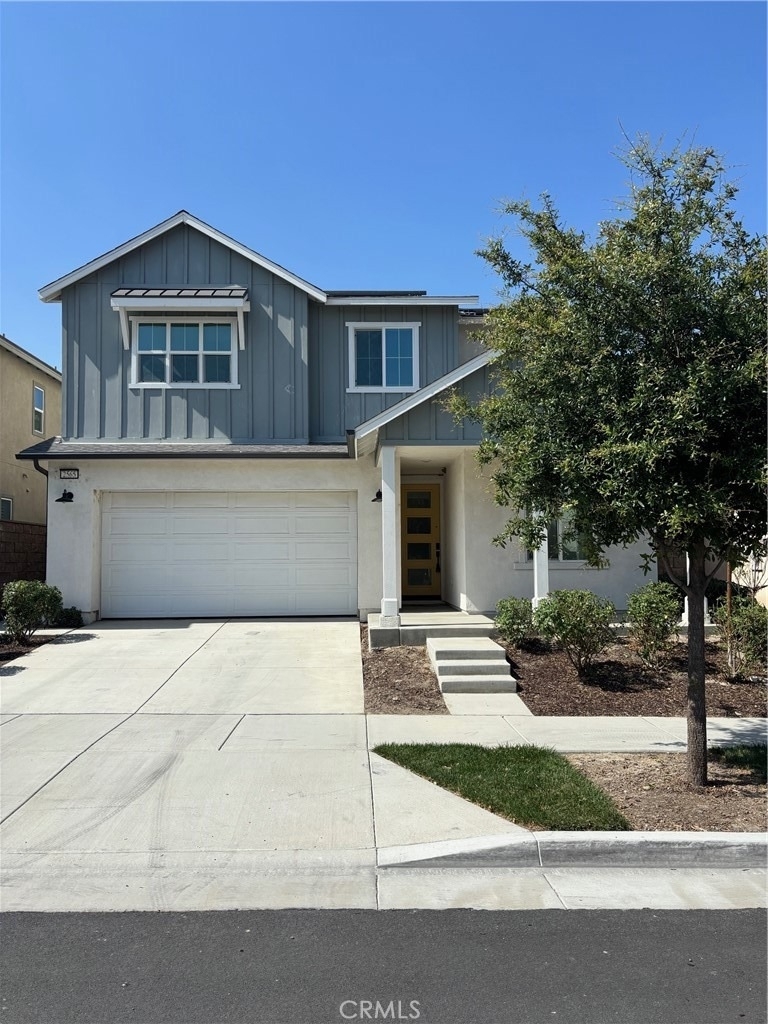 2565 E Embry - Photo 0