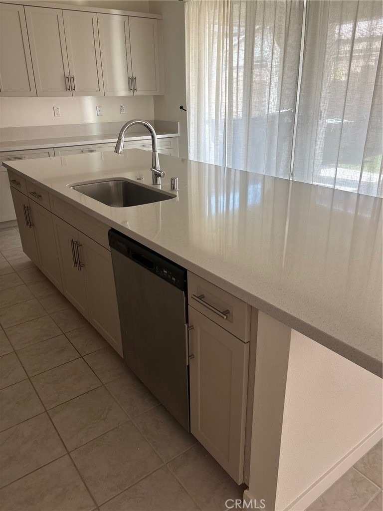 2565 E Embry - Photo 7