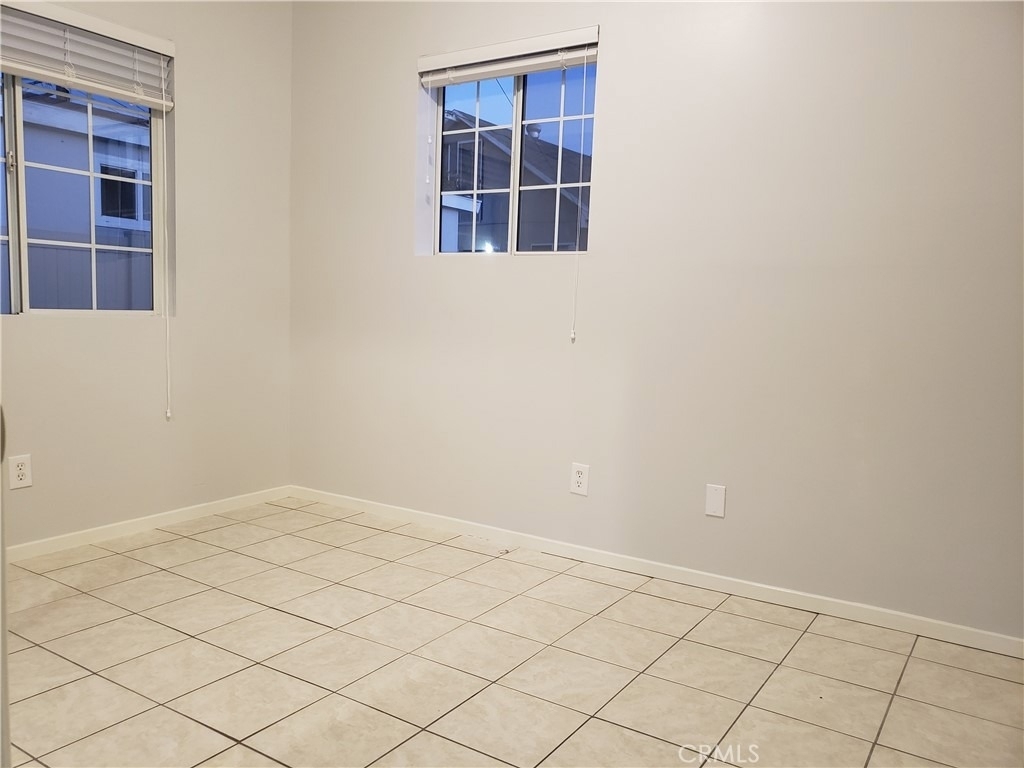 628 W California - Photo 6