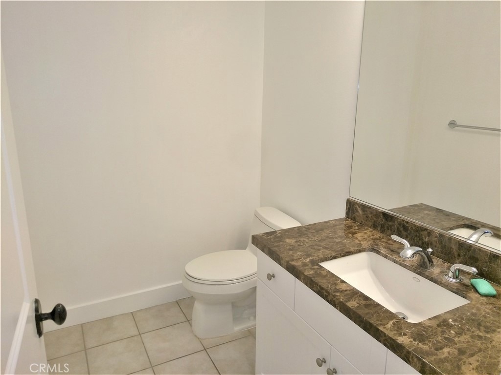 6300 Honolulu Avenue - Photo 15