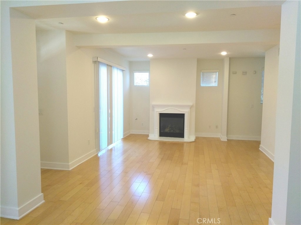 6300 Honolulu Avenue - Photo 10