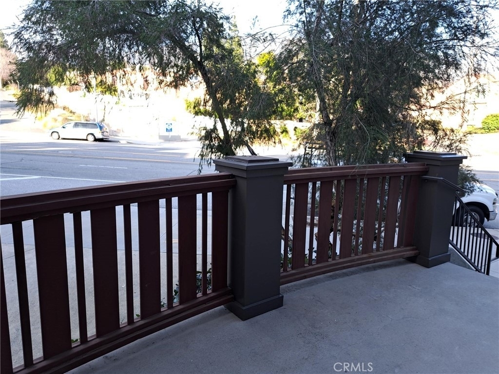 6300 Honolulu Avenue - Photo 4