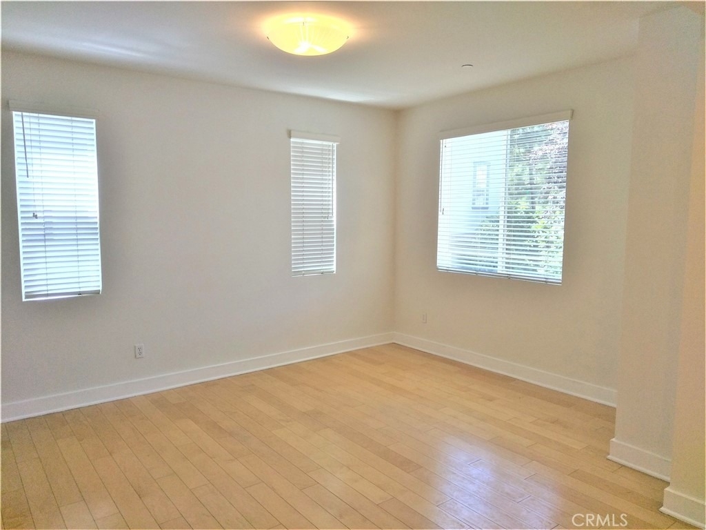 6300 Honolulu Avenue - Photo 22