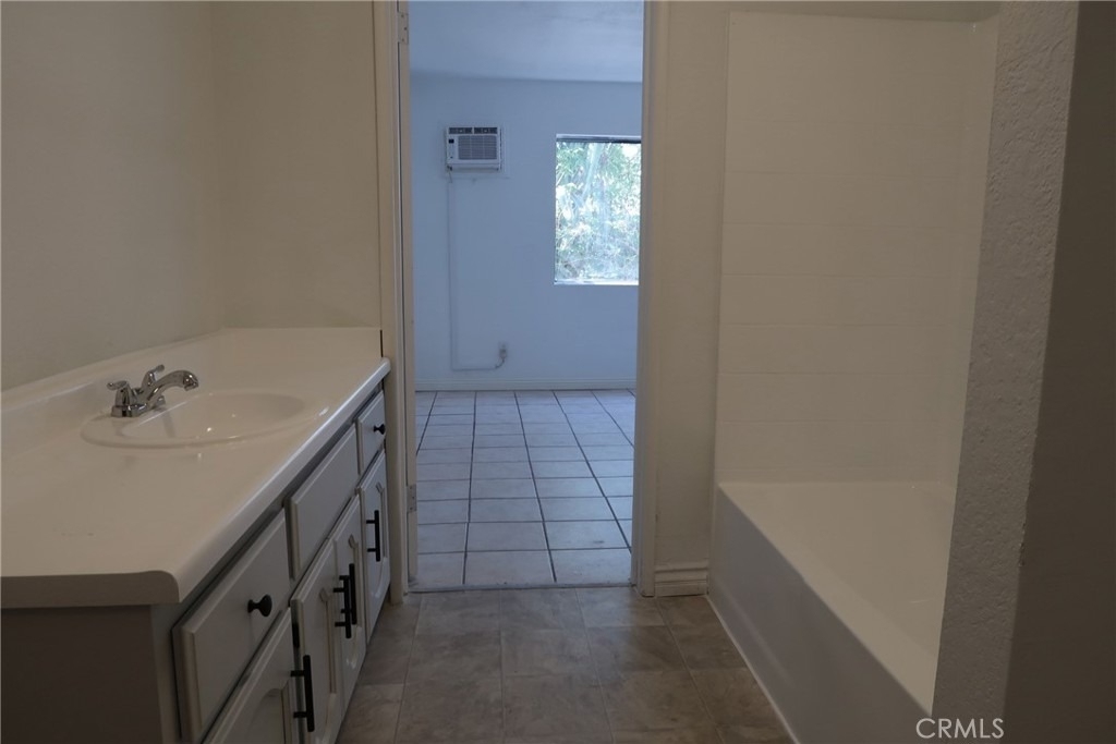 455 Nassau - Photo 12