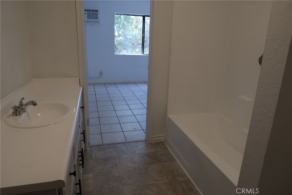 455 Nassau - Photo 13