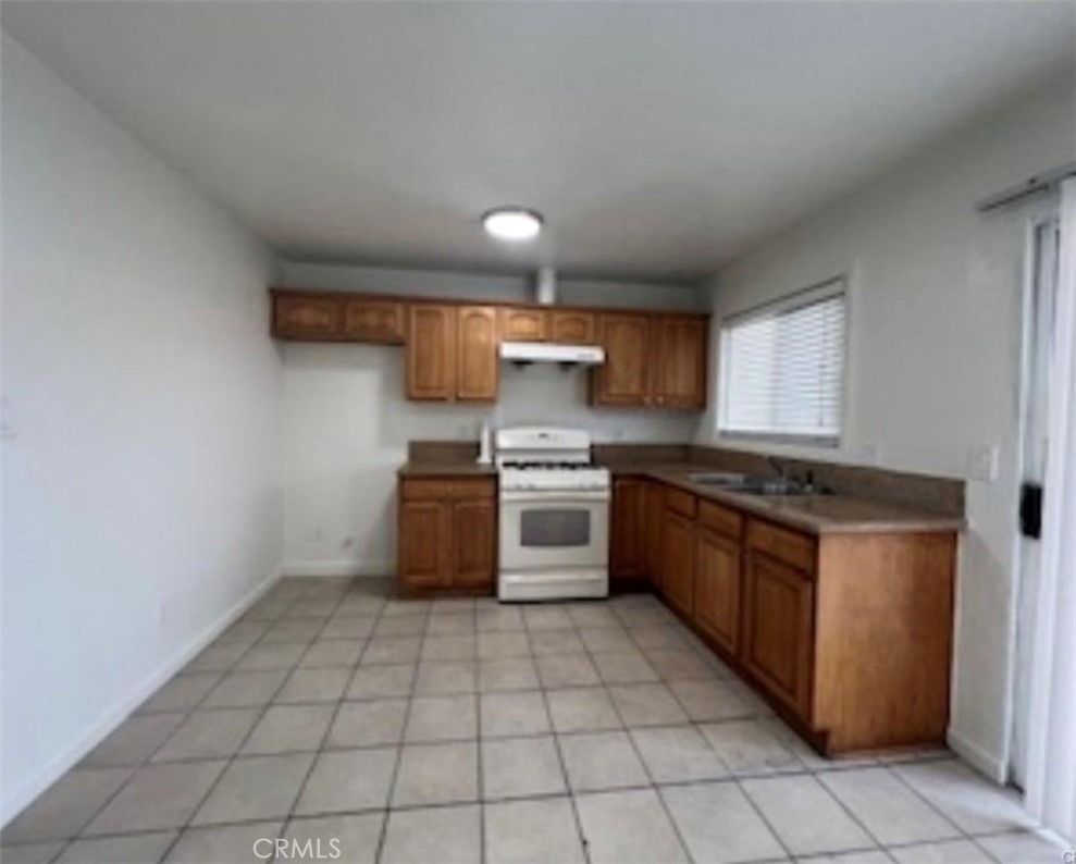 1064 Waters - Photo 5