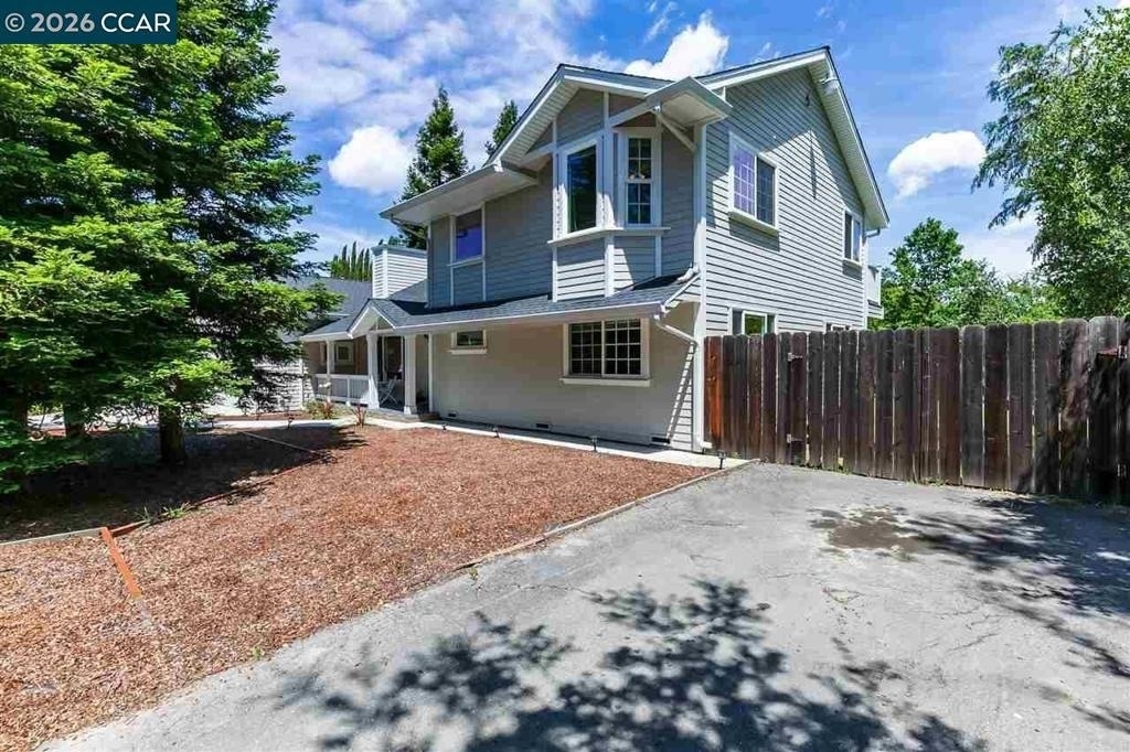2860 Buena Vista Ave - Photo 3