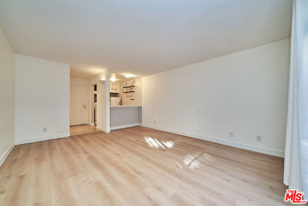 320 S Ardmore Avenue - Photo 6