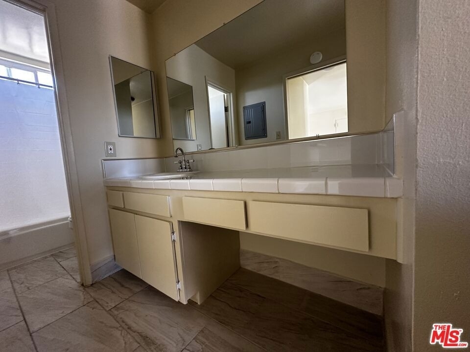 3422 Maricopa Street - Photo 10