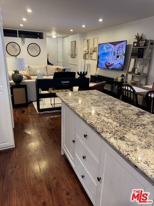 10751 Wilshire Boulevard - Photo 2