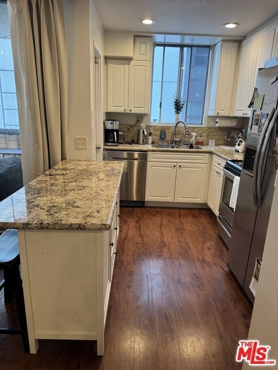 10751 Wilshire Boulevard - Photo 4
