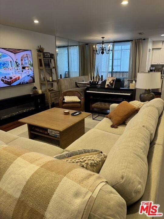 10751 Wilshire Boulevard - Photo 0