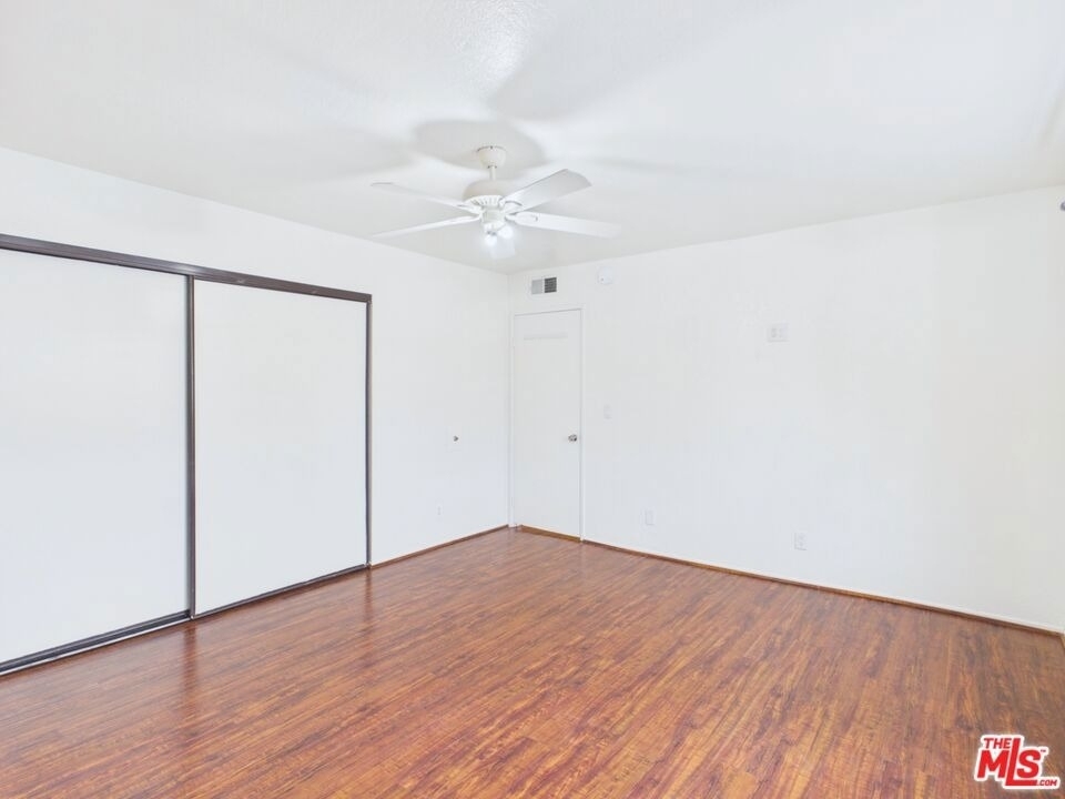 1937 Glenoaks Boulevard - Photo 17