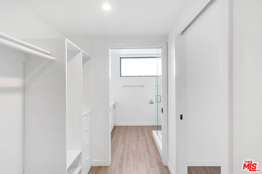 747 Lillian Way - Photo 17