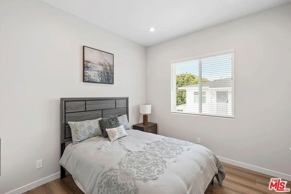 2423 Curtis Avenue - Photo 12
