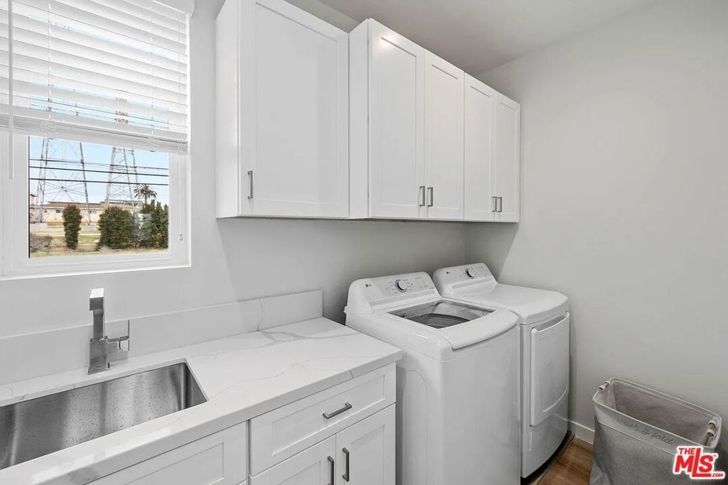 2423 Curtis Avenue - Photo 14