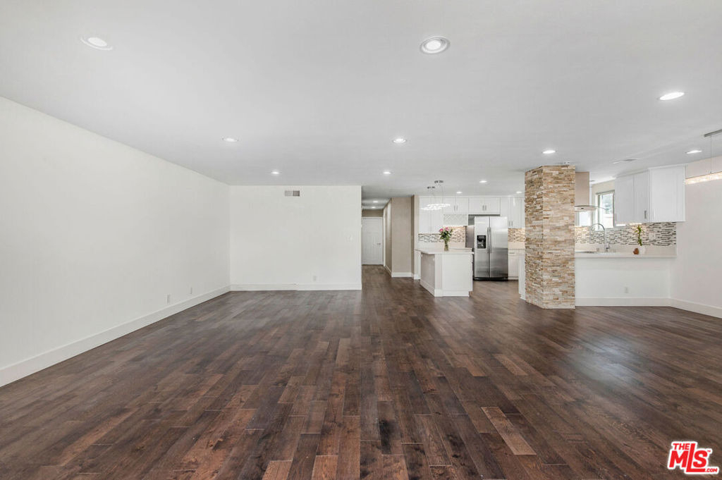 150 N Almont Drive - Photo 6