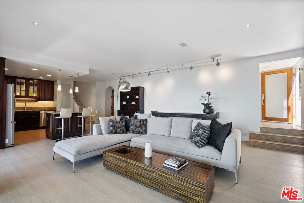 18101 Coastline Drive - Photo 10